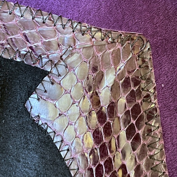 Vintage 1980s patchwork suede & leather purple & black short sleeve top 🇨🇦 - Picture 11 of 14